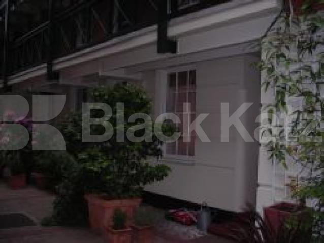 			2 Bedroom, 1 bath, 1 reception Flat			 Martlett Court, Covent Garden